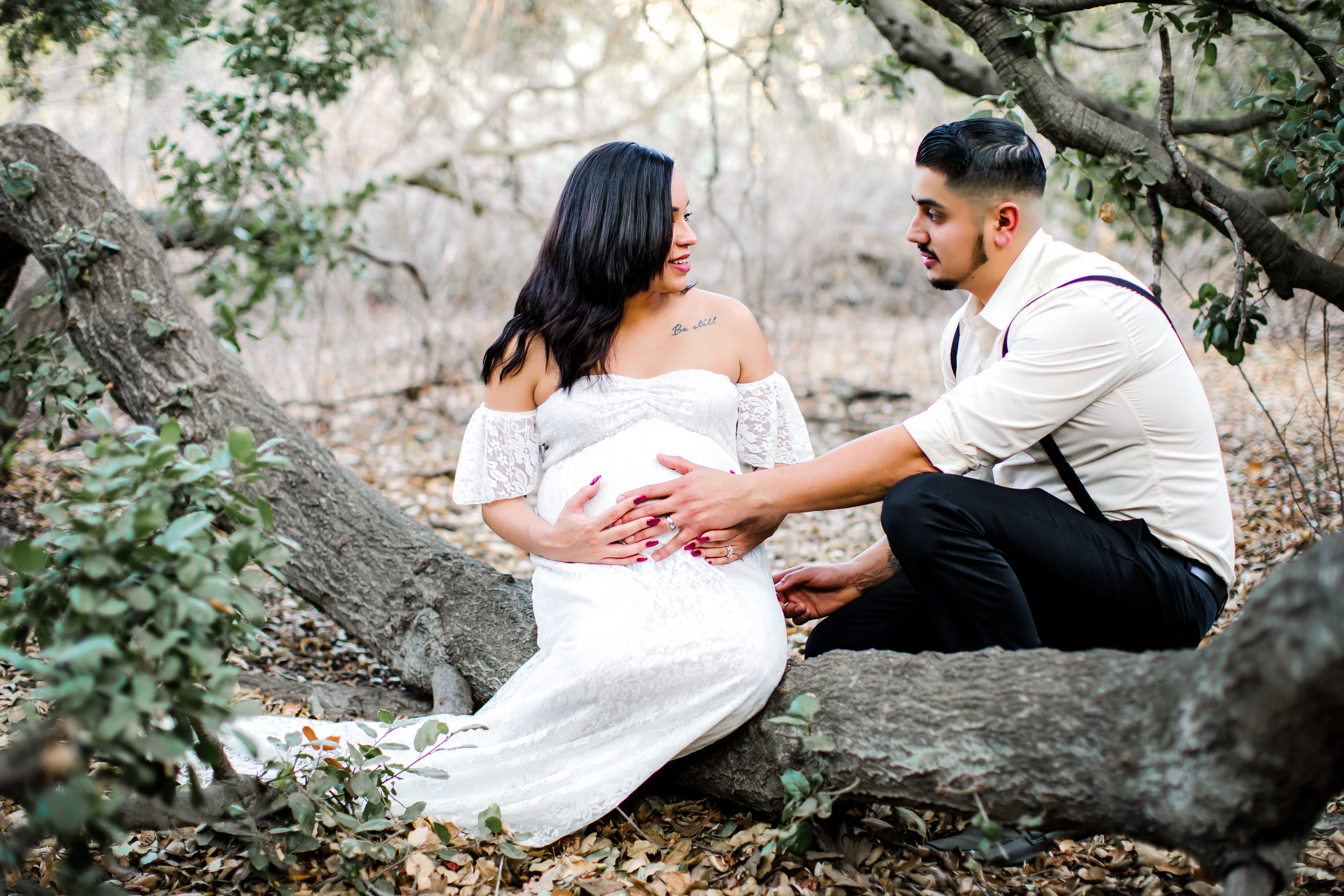 Three Good Reasons to Hire a Photographer for Maternity Photography in Orange County