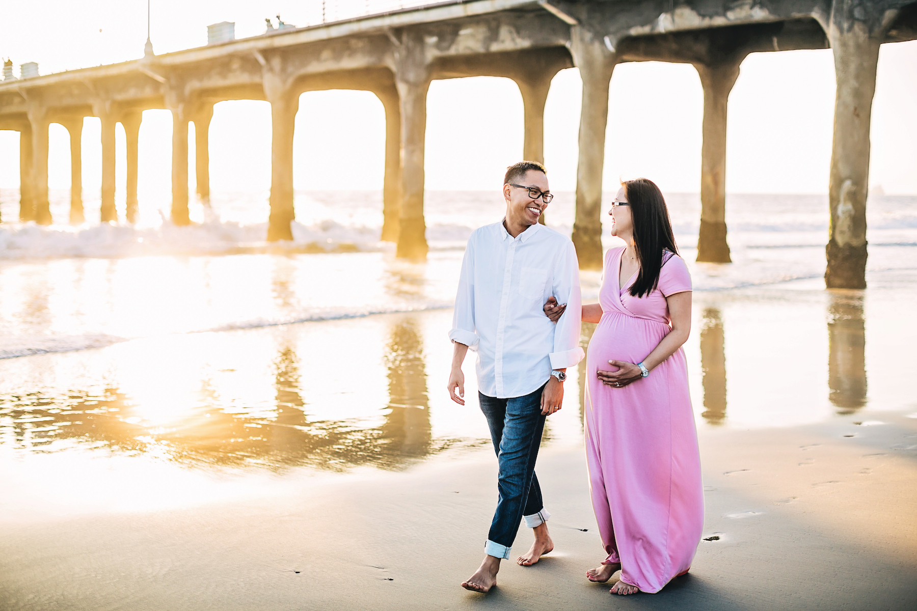 Top Reasons to Hire A Maternity Photographer